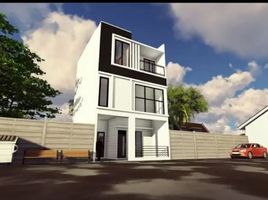 10 Habitación Villa en venta en Lowok Waru, East Jawa, Lowok Waru