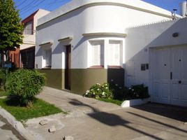 2 Bedroom House for sale in Quilmes, Buenos Aires, Quilmes