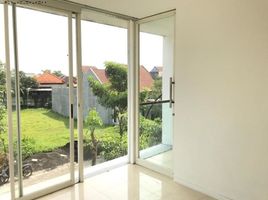 3 Schlafzimmer Villa zu verkaufen in Lakarsantri, East Jawa, Lakarsantri