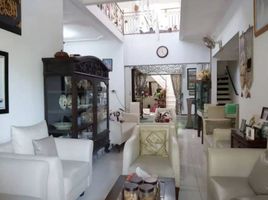 6 Bedroom House for sale in Gayungan, Surabaya, Gayungan