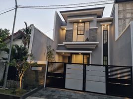 4 Schlafzimmer Villa zu verkaufen in Gunung Anyar, East Jawa, Gunung Anyar