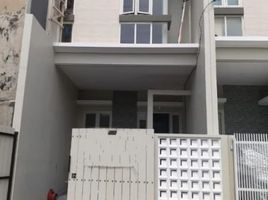 3 Habitación Villa en venta en Gunung Anyar, East Jawa, Gunung Anyar