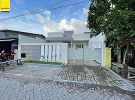 4 Bedroom House for sale in Tandes, Surabaya, Tandes