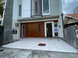 3 Habitación Casa en venta en Rungkut, East Jawa, Rungkut