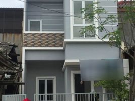 2 Kamar Vila for sale in Bekasi, West Jawa, Bekasi Utara, Bekasi