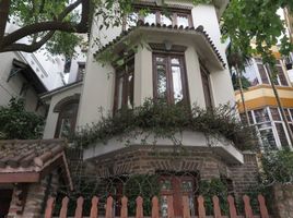 3 Habitación Casa en alquiler en Thuy Khue, Tay Ho, Thuy Khue