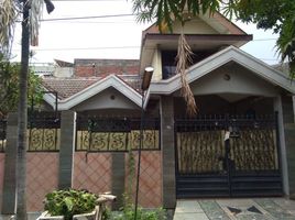 5 Bedroom House for sale in Dukuhpakis, Surabaya, Dukuhpakis