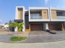 4 Bedroom House for sale in Cordoba, Monteria, Cordoba