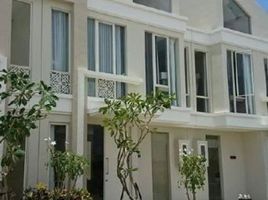 2 Schlafzimmer Villa zu verkaufen in Lakarsantri, East Jawa, Lakarsantri