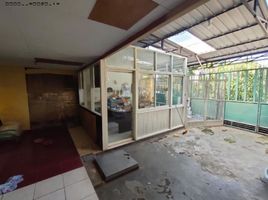 4 Bedroom House for sale in Siloam Hospitals Surabaya, Gubeng, Gubeng