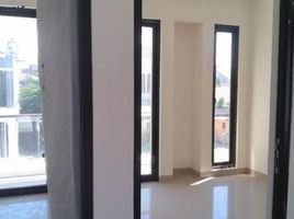 3 Habitación Casa en venta en Wiyung, East Jawa, Wiyung