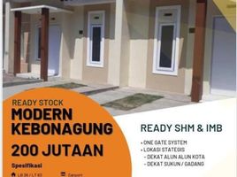 2 Kamar Rumah for sale in Pakisaji, Malang Regency, Pakisaji