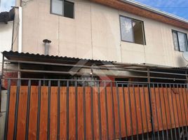 2 Bedroom House for sale in Cordillera, Santiago, Pirque, Cordillera
