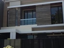 6 Bedroom House for sale in Lakarsantri, East Jawa, Lakarsantri