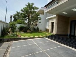 5 Bedroom House for sale in Lakarsantri, Surabaya, Lakarsantri