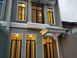 4 Bedroom House for sale in Sukomanunggal, Surabaya, Sukomanunggal