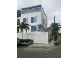 5 Bedroom Villa for sale in Palmetto Plaza Shopping Mall, Cali, Cali