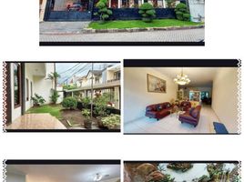 5 Bedroom House for sale in Dukuhpakis, Surabaya, Dukuhpakis