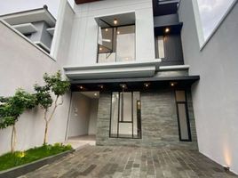 3 Habitación Villa en venta en Rungkut, East Jawa, Rungkut