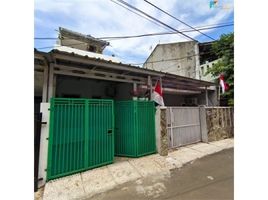 3 Bedroom House for sale in Halim Perdanakusuma Airport, Makasar, Duren Sawit