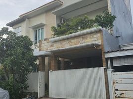 4 Bedroom House for sale in Jambangan, Surabaya, Jambangan