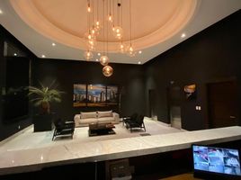 180 m2 Office for sale in Huixquilucan, Mexico, Huixquilucan