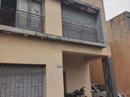 Studio Villa for sale in Moron, Buenos Aires, Moron