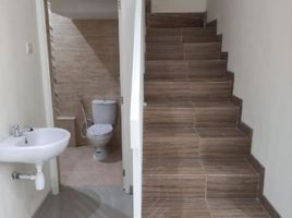 4 Habitación Villa en venta en Rungkut, East Jawa, Rungkut