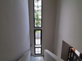 4 Bedroom Townhouse for sale in Cipondoh, Tangerang, Cipondoh