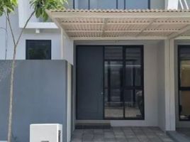 3 Bedroom House for sale in Wiyung, Surabaya, Wiyung