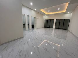 6 Schlafzimmer Haus zu verkaufen in Tenggilis Mejoyo, East Jawa, Tenggilis Mejoyo