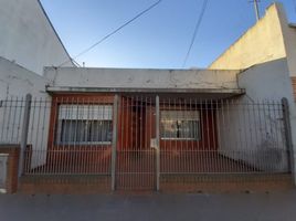 2 Bedroom House for sale in Quilmes, Buenos Aires, Quilmes