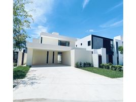4 Schlafzimmer Villa zu verkaufen in Tixpehual, Yucatan, Tixpehual