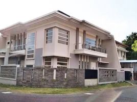 5 Bedroom House for sale in Lakarsantri, East Jawa, Lakarsantri