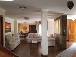 5 Bedroom Villa for sale in Cathedral of the Immaculate Conception, Cuenca, Cuenca, Cuenca