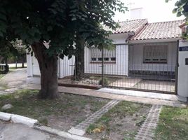 2 Bedroom House for sale in Quilmes, Buenos Aires, Quilmes