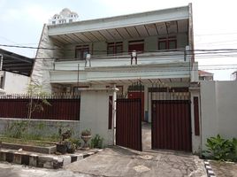 4 Bedroom House for sale in Wonokromo, Surabaya, Wonokromo