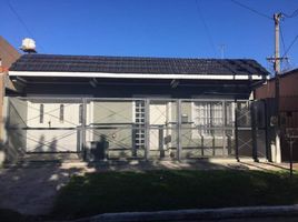 2 Bedroom House for sale in Quilmes, Buenos Aires, Quilmes