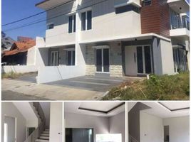 5 Habitación Casa en venta en Wiyung, East Jawa, Wiyung