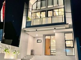 3 Bedroom Villa for sale in Halim Perdanakusuma Airport, Makasar, Kramat Jati