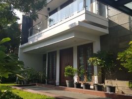 6 Bedroom House for sale in Dukuhpakis, Surabaya, Dukuhpakis