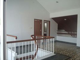 4 Kamar Rumah for rent in Universitas Katolik Indonesia Atma Jaya, Tanah Abang, Kebayoran Lama