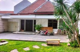 4 bedroom House for sale in East Jawa, Indonesia