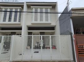 3 Habitación Villa en venta en Tambaksari, East Jawa, Tambaksari