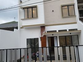 4 Kamar Vila for sale in Cipondoh, Tangerang, Cipondoh