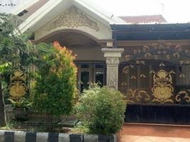 4 Bedroom House for sale in Jambangan, Surabaya, Jambangan