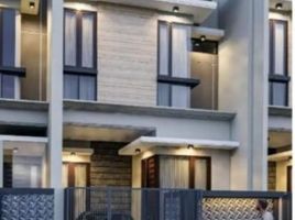 3 Habitación Villa en venta en Rungkut, East Jawa, Rungkut