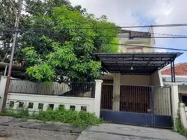 4 Bedroom House for sale in Dukuhpakis, Surabaya, Dukuhpakis