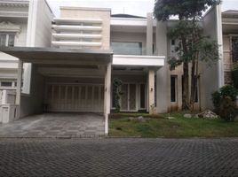 5 Schlafzimmer Villa zu verkaufen in Dukuhpakis, East Jawa, Dukuhpakis