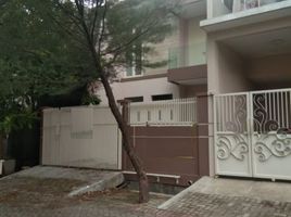 4 Bedroom House for sale in Gayungan, Surabaya, Gayungan